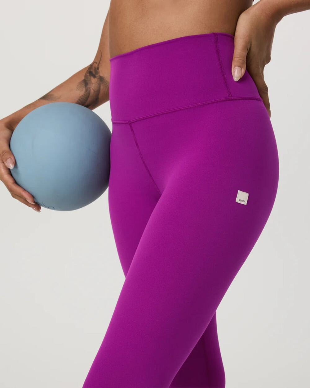 Vuori leggings all the feels magenta 110$